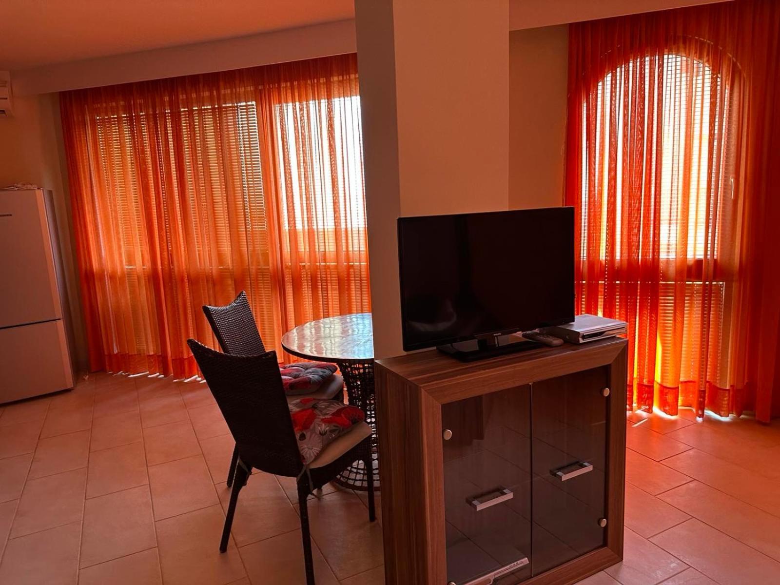 Апарт готель Oazis Vip Club Сонячний Берег Екстер'єр фото